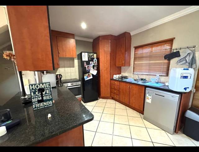 3 BEDROOM TOWNHOUSE FOR SALE IN ANNLIN